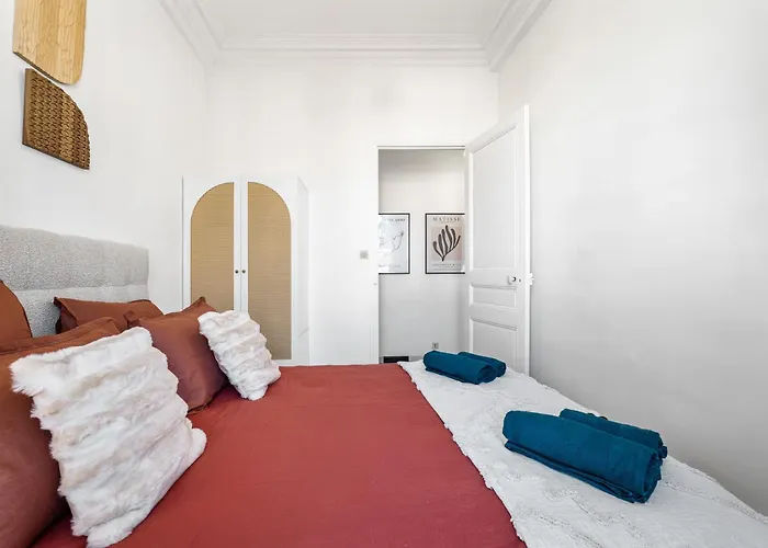 Renting - Bellevue - Chic Elegant Refuge Residential Area Liberation Apartament Nicea