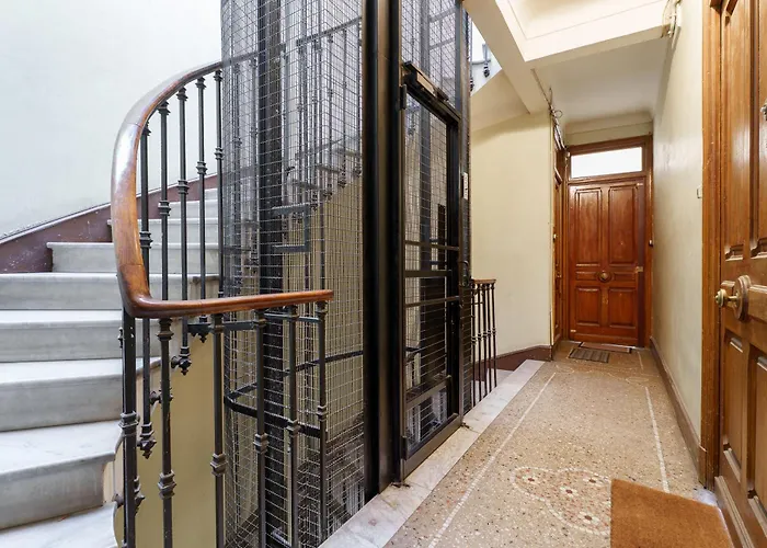 Apartament Renting - Bellevue - Chic Elegant Refuge Residential Area Liberation *