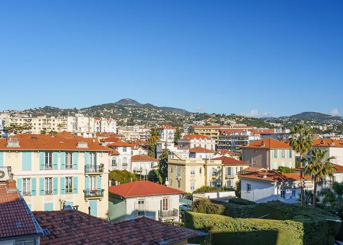 Renting - Bellevue - Chic Elegant Refuge Residential Area Liberation