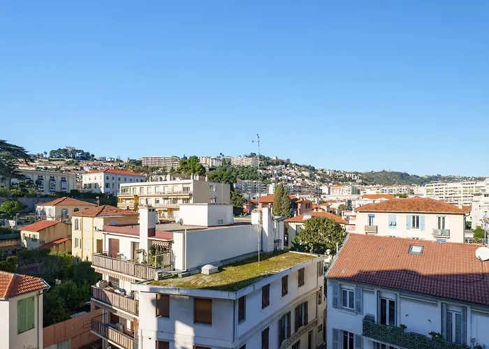 Renting - Bellevue - Chic Elegant Refuge Residential Area Liberation Apartament *