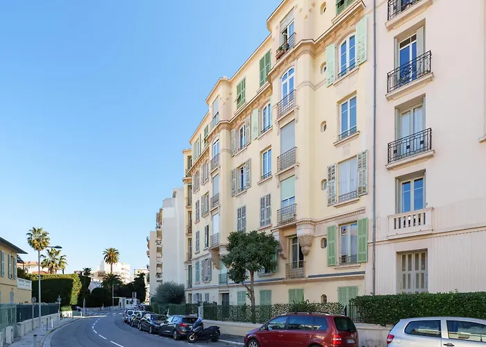 Apartament Renting - Bellevue - Chic Elegant Refuge Residential Area Liberation *