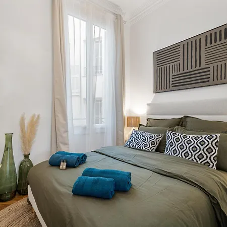 Renting - Bellevue - Chic Elegant Refuge Residential Area Liberation アパート
